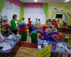 Cюжетно-ролевые игры на тему: «Рабочие будни на заводе» в подготовительных к школе группах Cюжетно-ролевые игры на тему: «Рабочие будни на заводе» в подготовительных к школе группах.