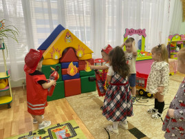 «День рождения огнетушителя» в группе №1 «День рождения огнетушителя» в группе №1.