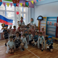 Спортивная квест - игра «Будем Родине служить!» в старших групп №3 и №11 Спортивная квест - игра «Будем Родине служить!» в старших групп №3 и №11.