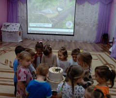 "Синичкин день" в младших группах "Синичкин день" в младших группах.